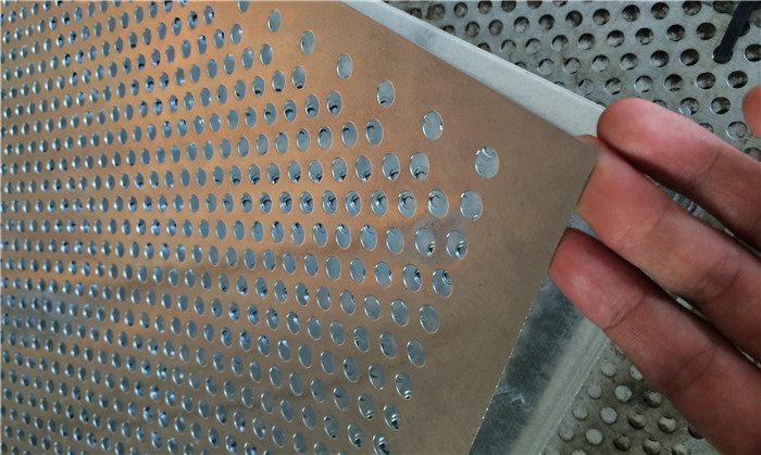 如何保证不锈钢冲孔网的产品质量